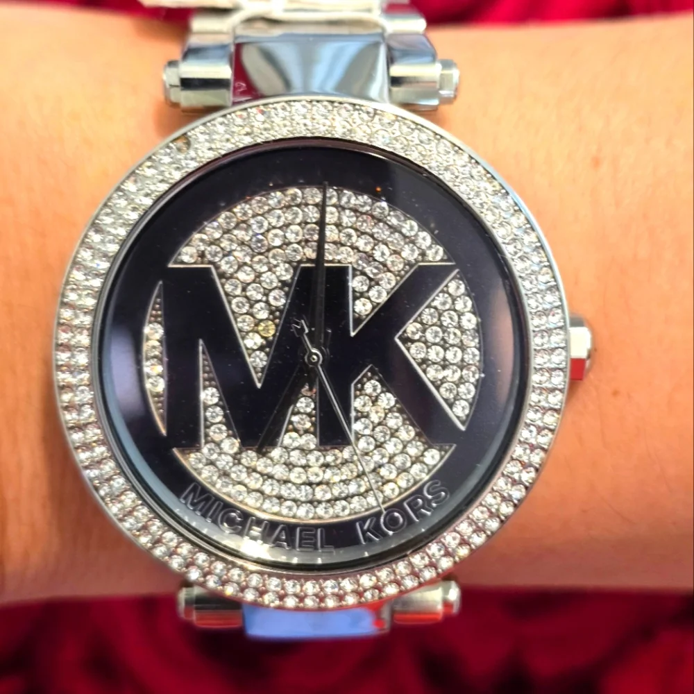 Michael Kors Silver Watch - Picture 3 of 7